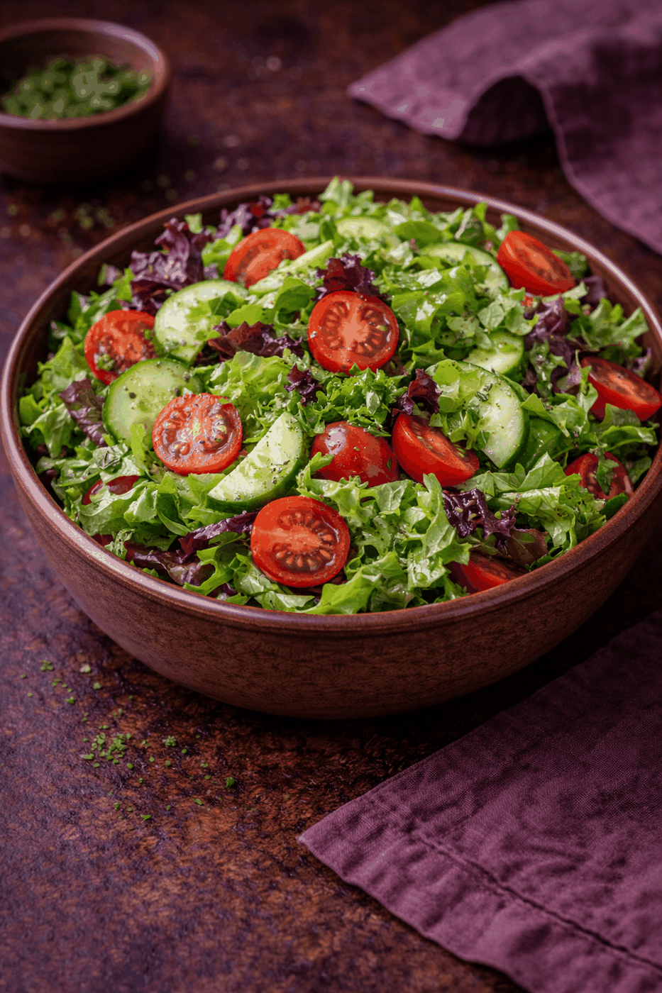 Recipe photo: Colorful leaf salad with house dressing (side dishes)